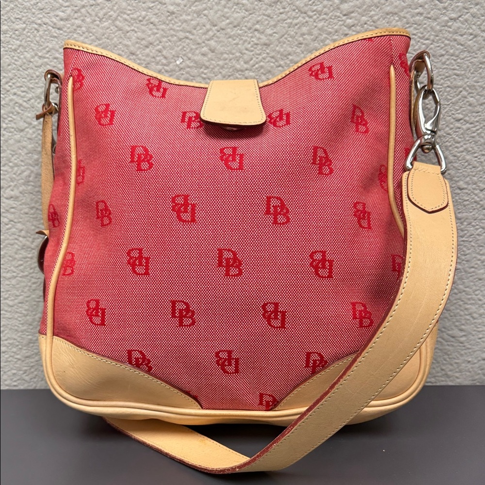 Vintage Dooney & Bourke Red and Tan Shoulder Bag